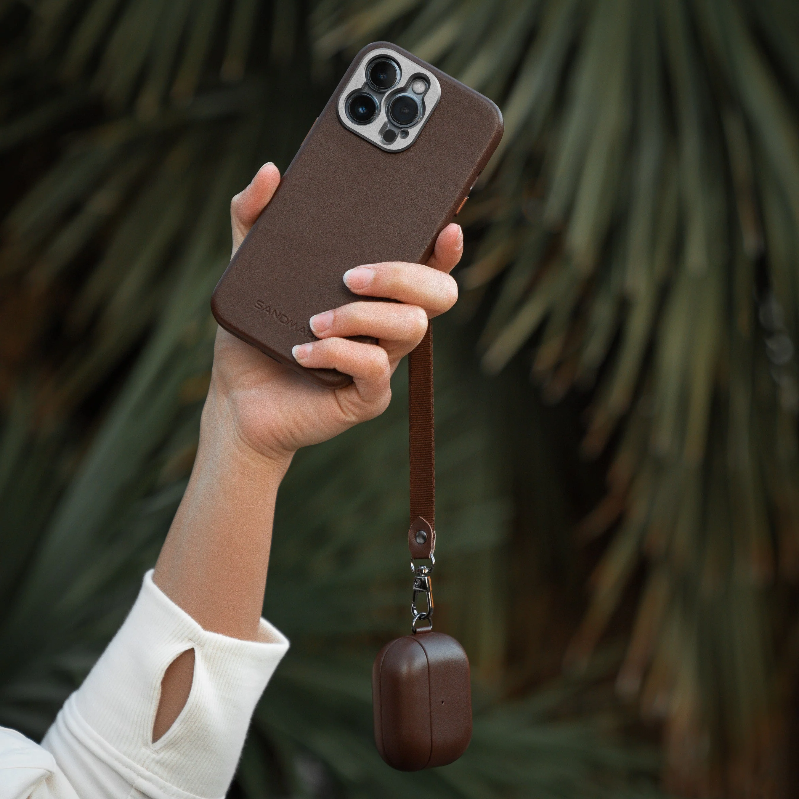 Refurbished Leather Edition - AirPods 3 Case - Image 12