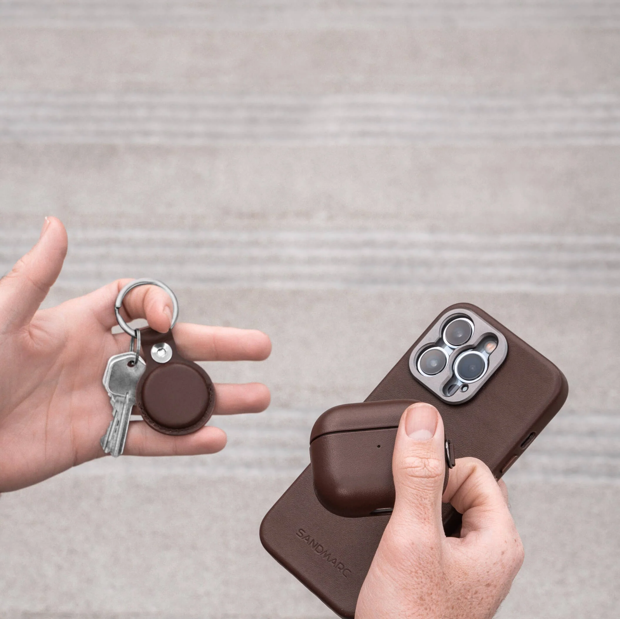 Refurbished Leather Edition - AirPods Pro Case - Image 15