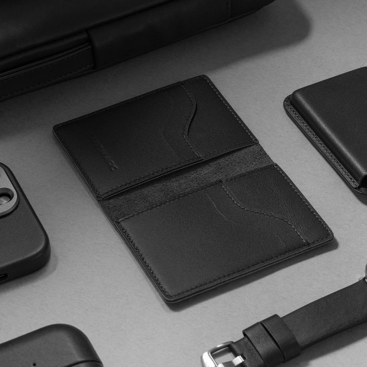 Refurbished Everyday Leather Wallet - Image 8