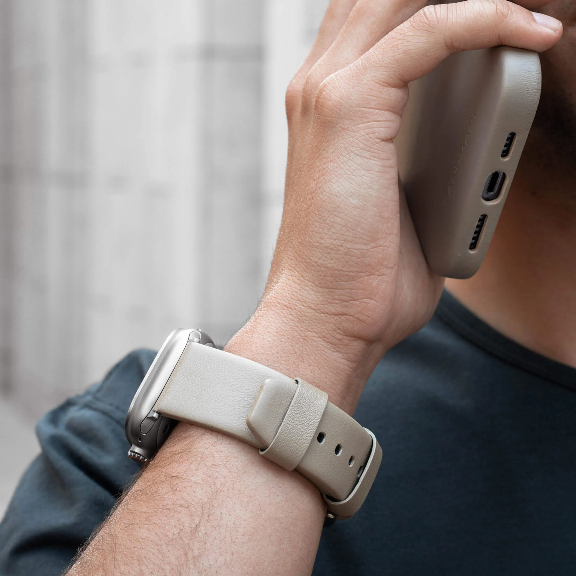 Refurbished Leather Edition - Apple Watch Ultra Band - Image 21