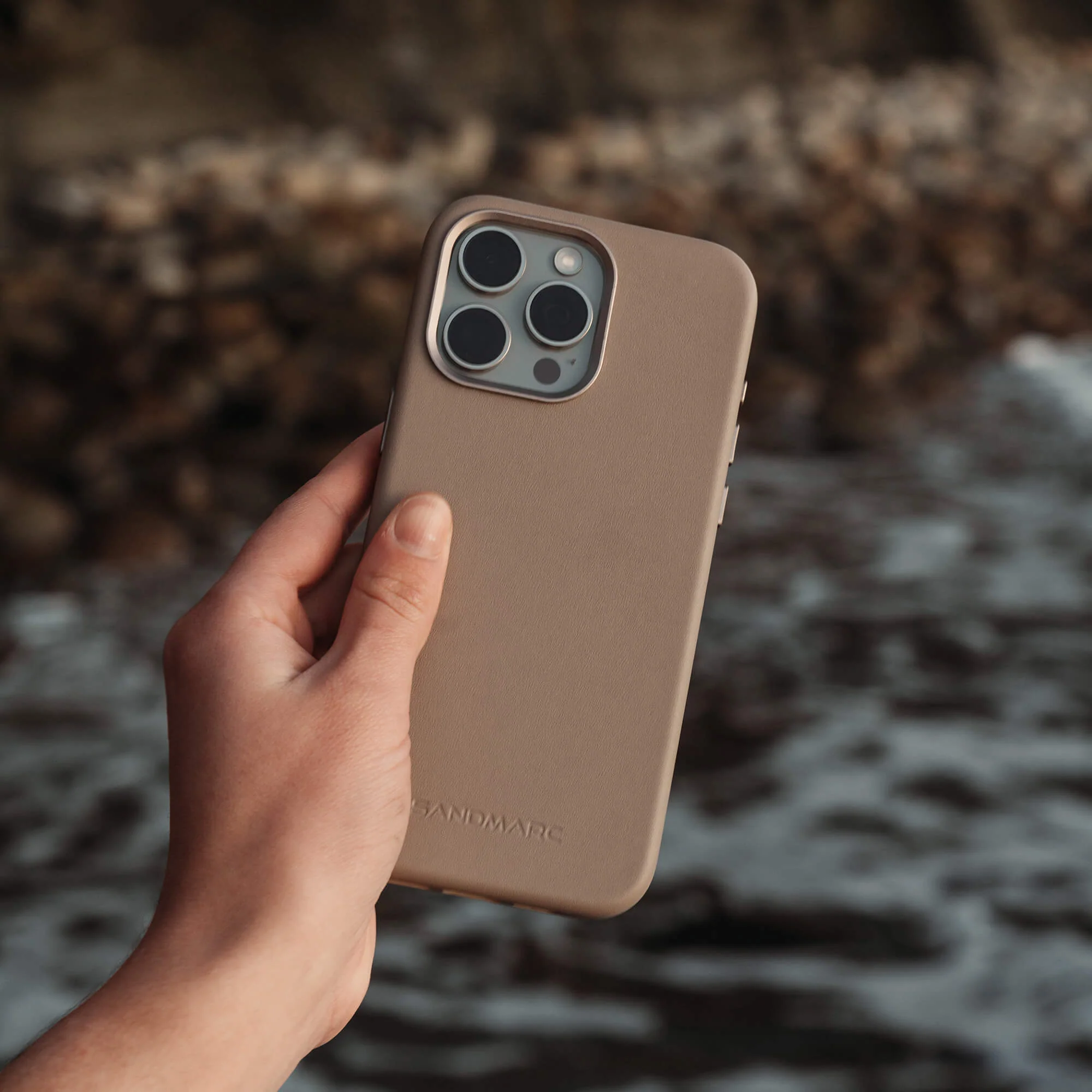 Refurbished Minimal Leather Case - iPhone 15 Pro - Sand - Image 6