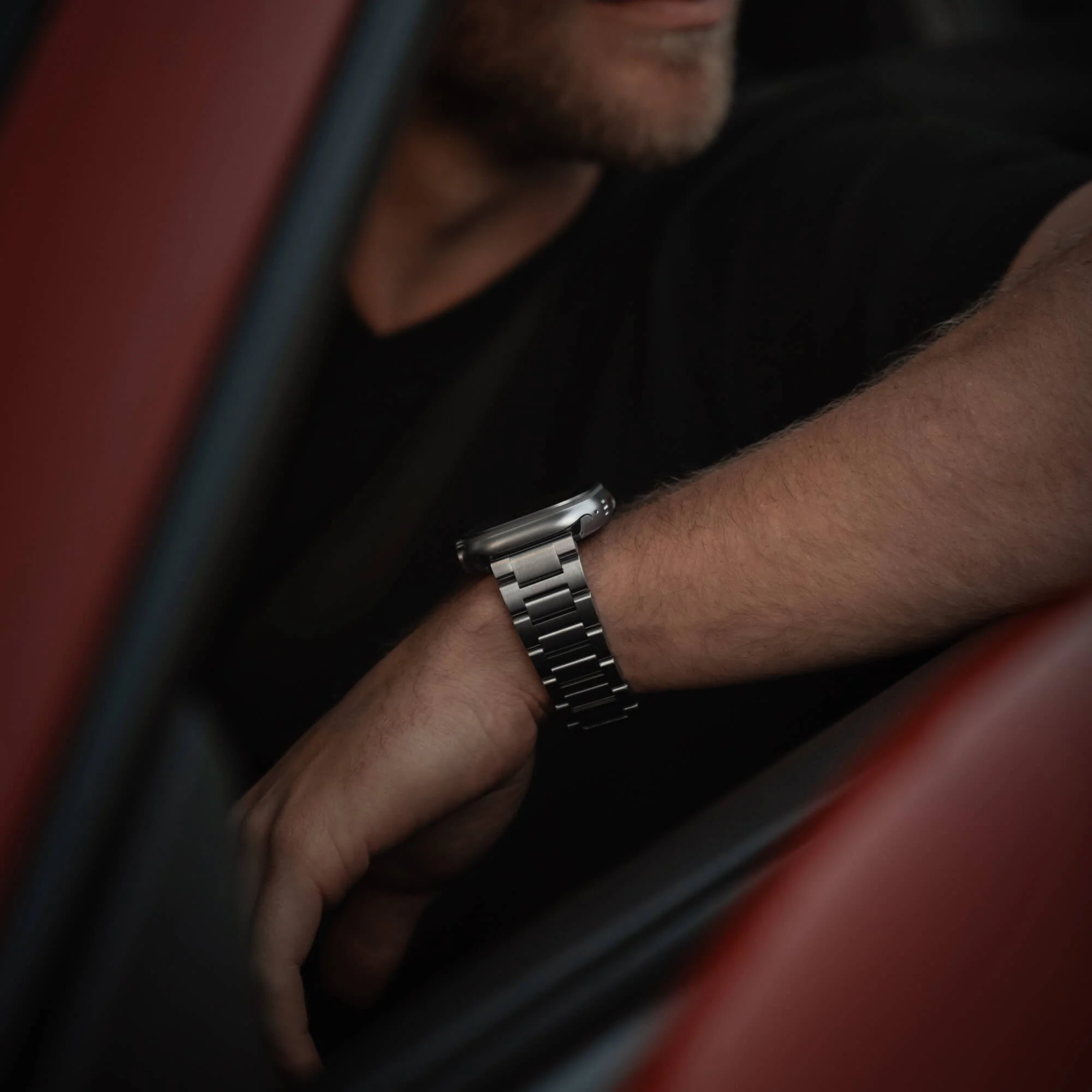Refurbished Titanium Edition - Apple Watch Ultra Band - Image 12