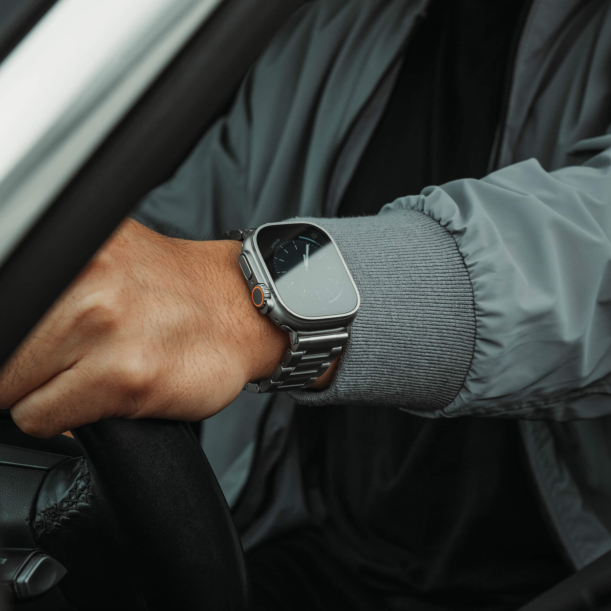 Refurbished Titanium Edition - Apple Watch Ultra Band - Image 15
